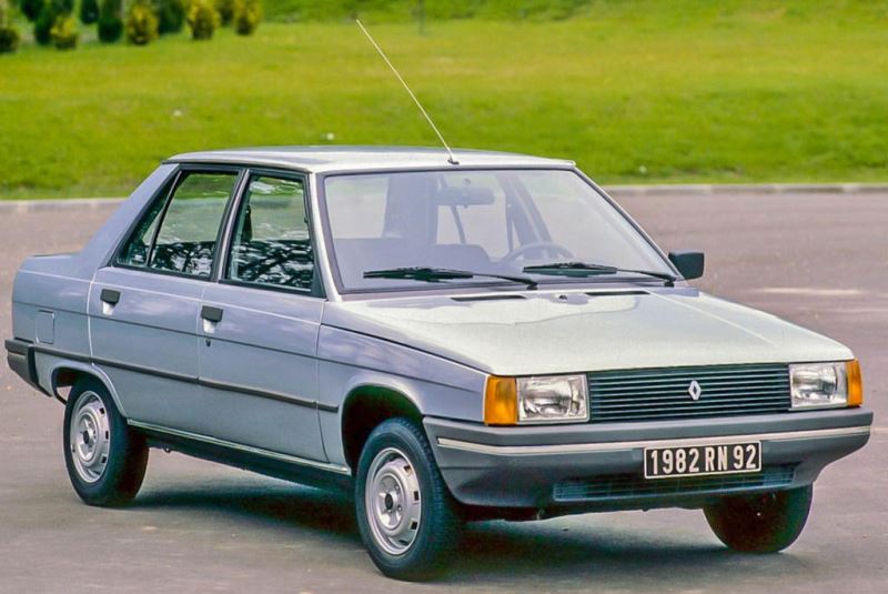 Renault 9